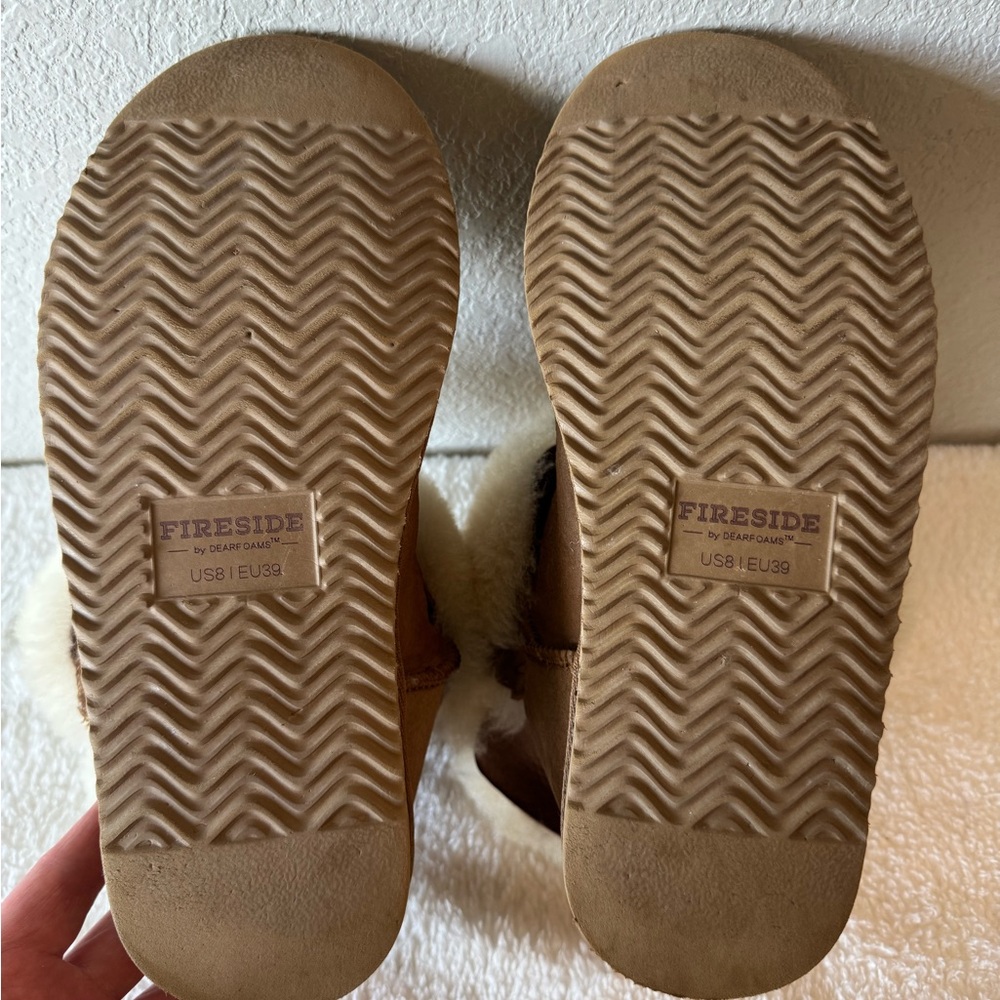 Dearfoams Women's Brown Bootie Slippers - Picture 9 of 11